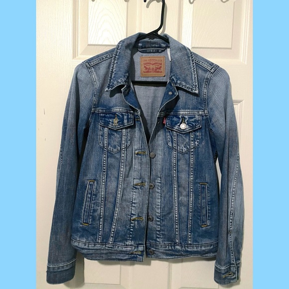Levi’s Denim Jacket - Picture 1 of 1